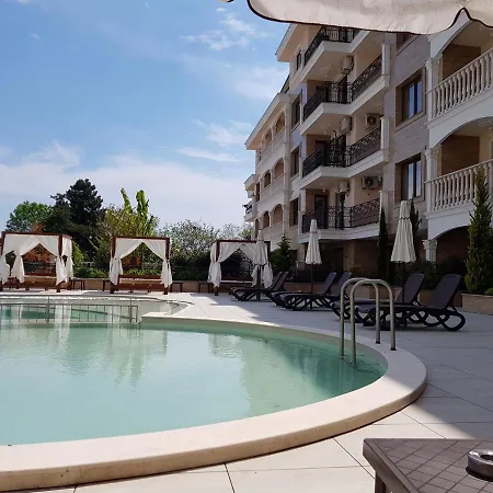 Apartment Valencia Gardens: Luxury Beachfront Nesebar